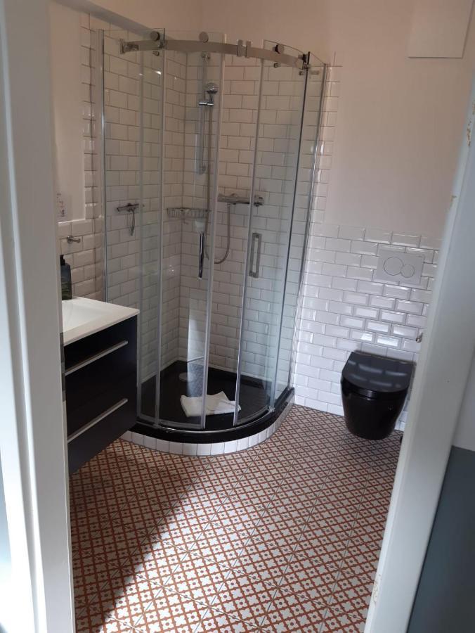 Wellenreiter Hotell Tating Exteriör bild