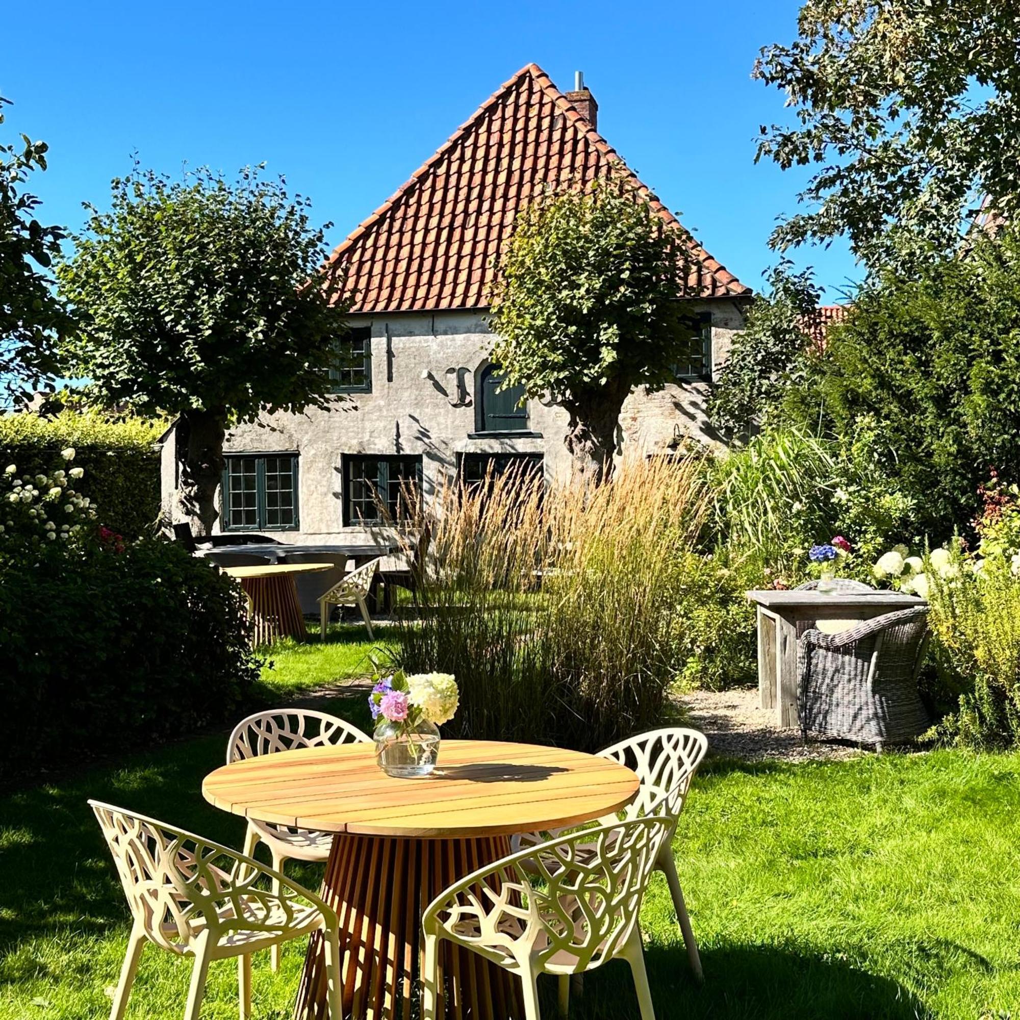 Wellenreiter Hotell Tating Exteriör bild